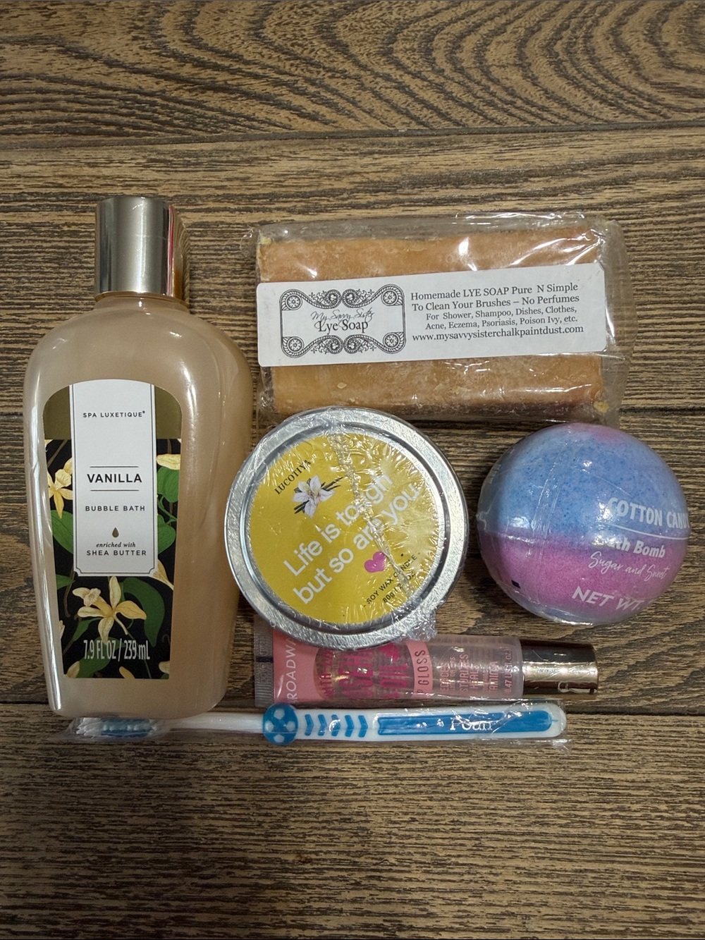 Women/Teen Self Care Gift Set Candle Bubble Bath Lip Gloss Soap Bath Bomb Tooth
